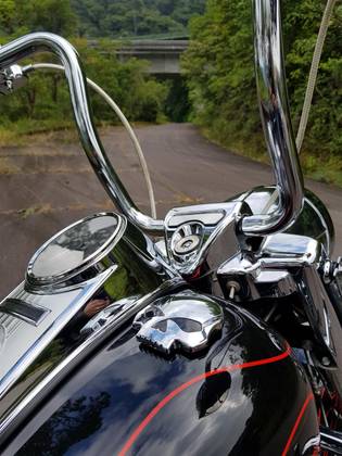 HARLEY-DAVIDSON ROAD KING CLASSIC 